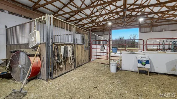 $950,000 | 3700 State Rd V, De Soto, MO 63020