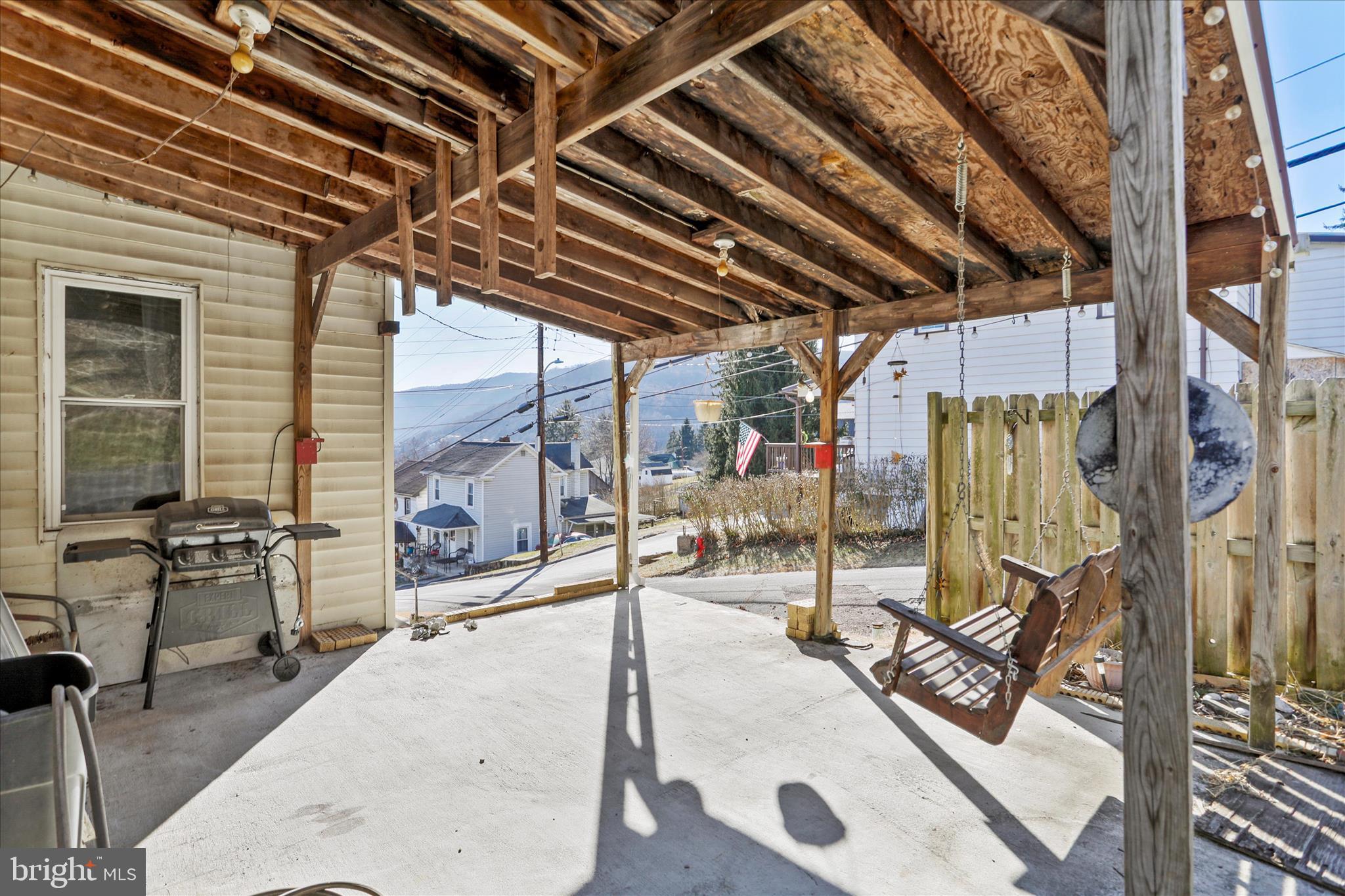 301 Poplar Street Westernport, MD 21562 - Photo 20 of 22 a view of a hall with wooden floor