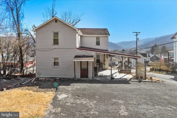 $109,900 | 301 Poplar Street, Westernport, MD 21562