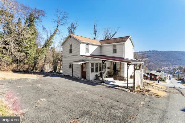 $109,900 | 301 Poplar Street, Westernport, MD 21562