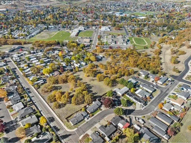 an aerial view of multiple house
