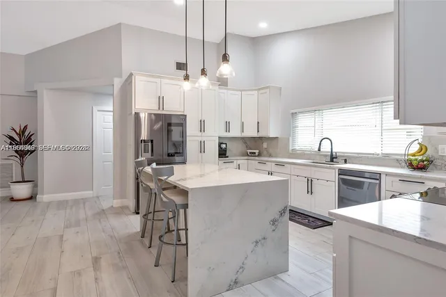 $6,750 | 1800 Water Ridge Drive, Weston, FL 33326