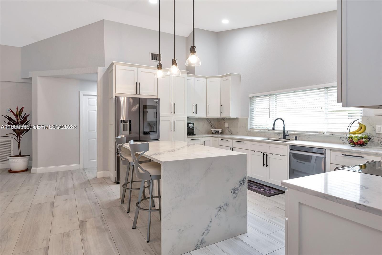 1800 Water Ridge Drive Weston, FL 33326 - Photo 21 of 60