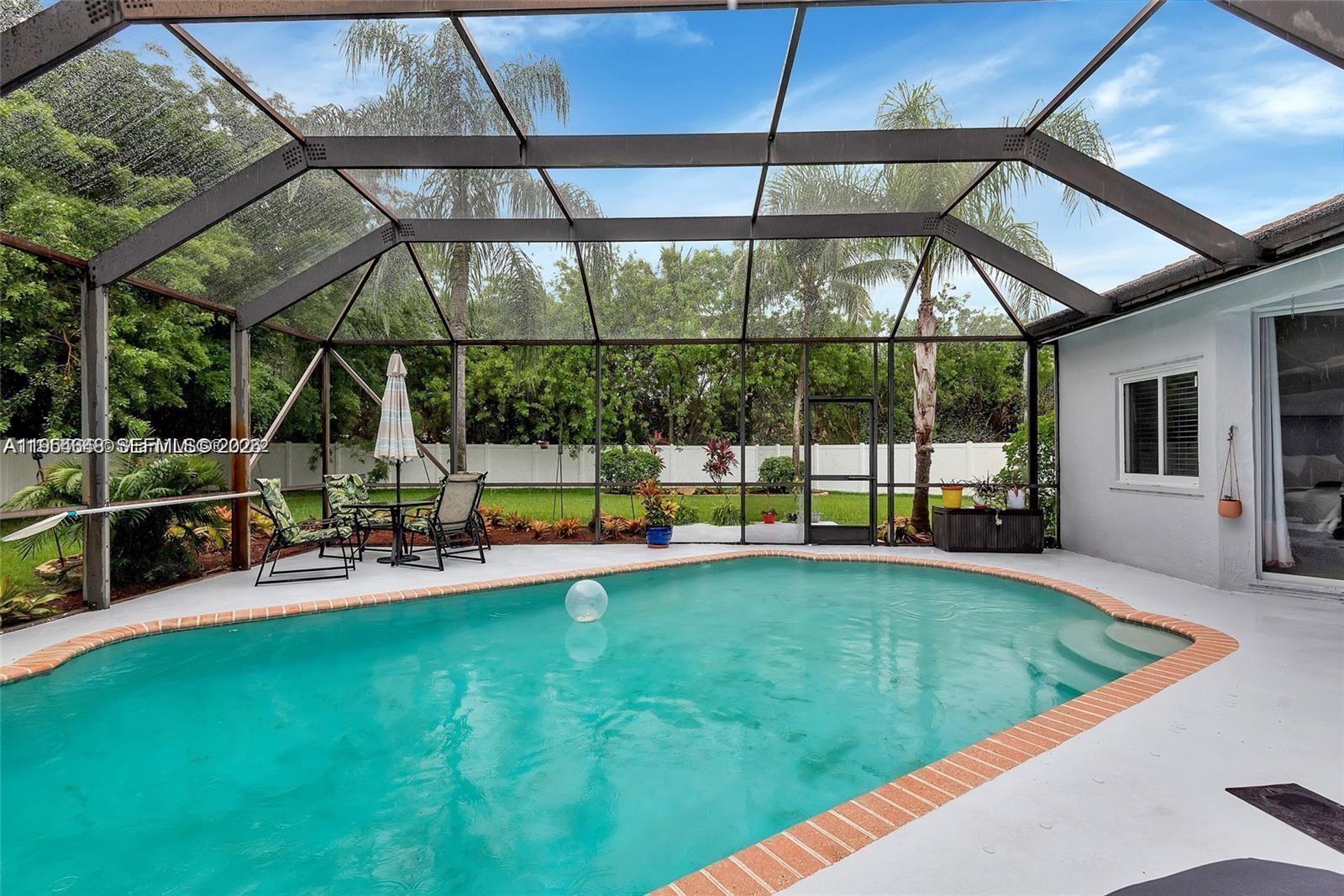 1800 Water Ridge Drive Weston, FL 33326 - Photo 3 of 60