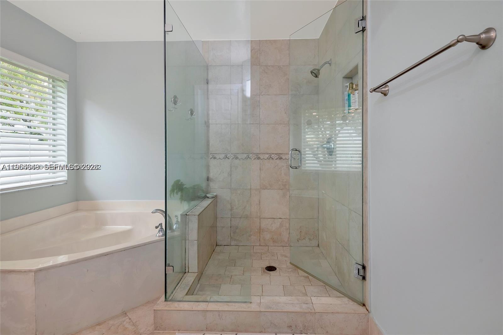 1800 Water Ridge Drive Weston, FL 33326 - Photo 33 of 60