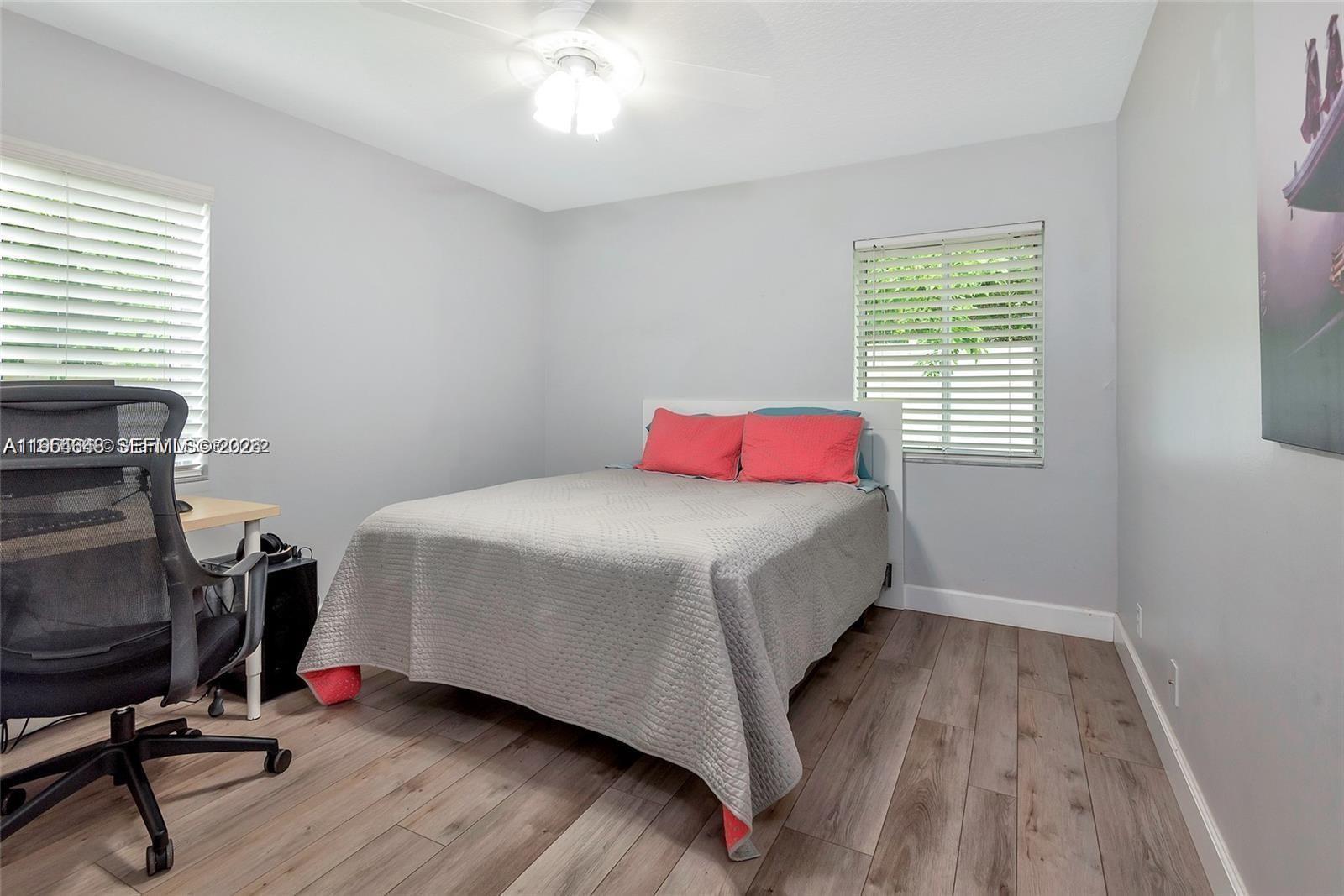 1800 Water Ridge Drive Weston, FL 33326 - Photo 37 of 60