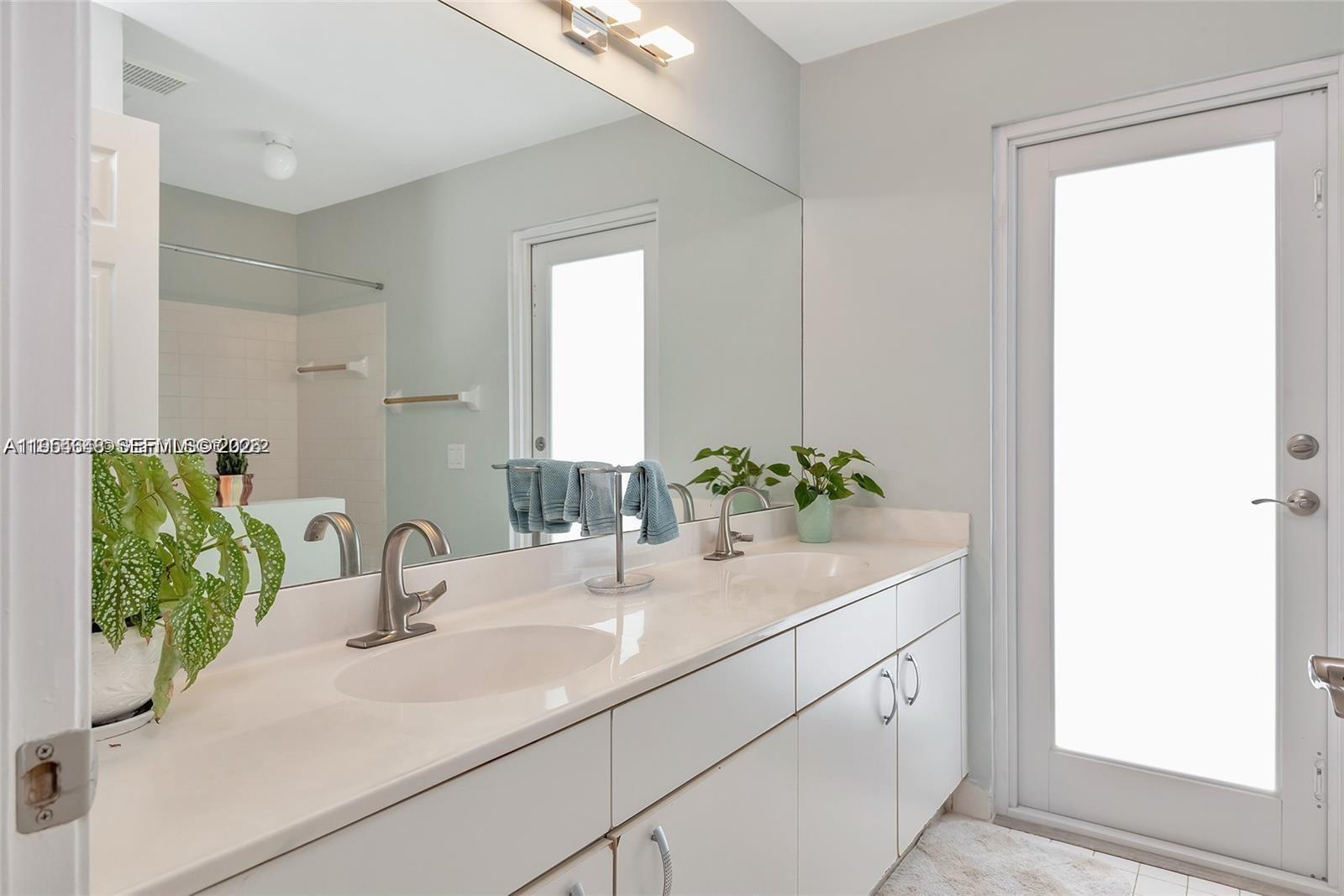 1800 Water Ridge Drive Weston, FL 33326 - Photo 44 of 60