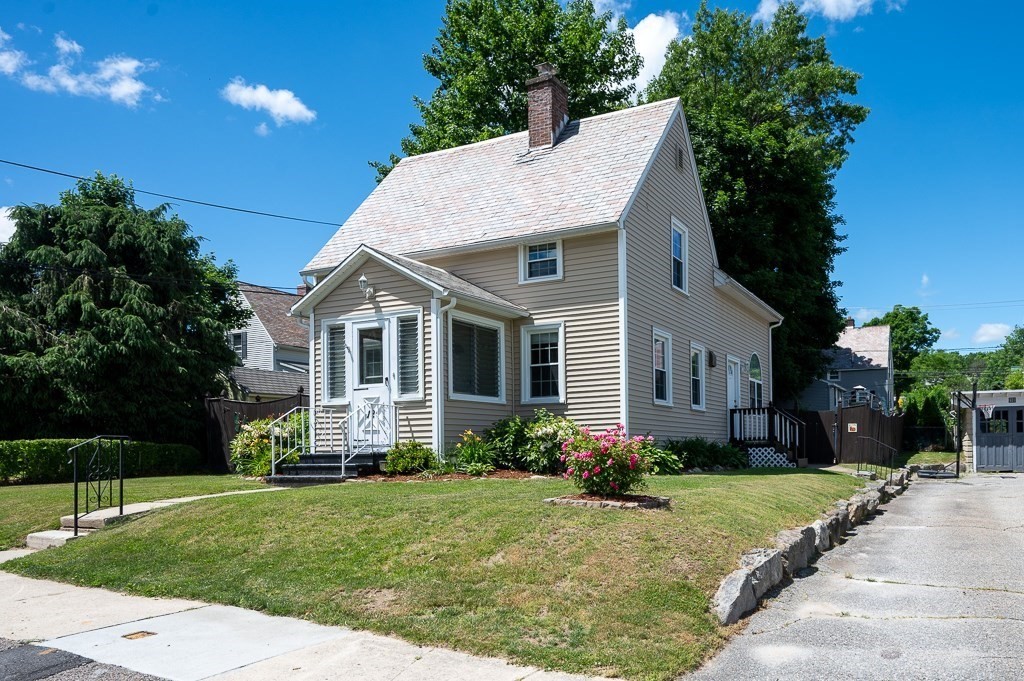 12 Watt Road Worcester, MA 01606 - Photo 1 of 39 Gallery Image 1
