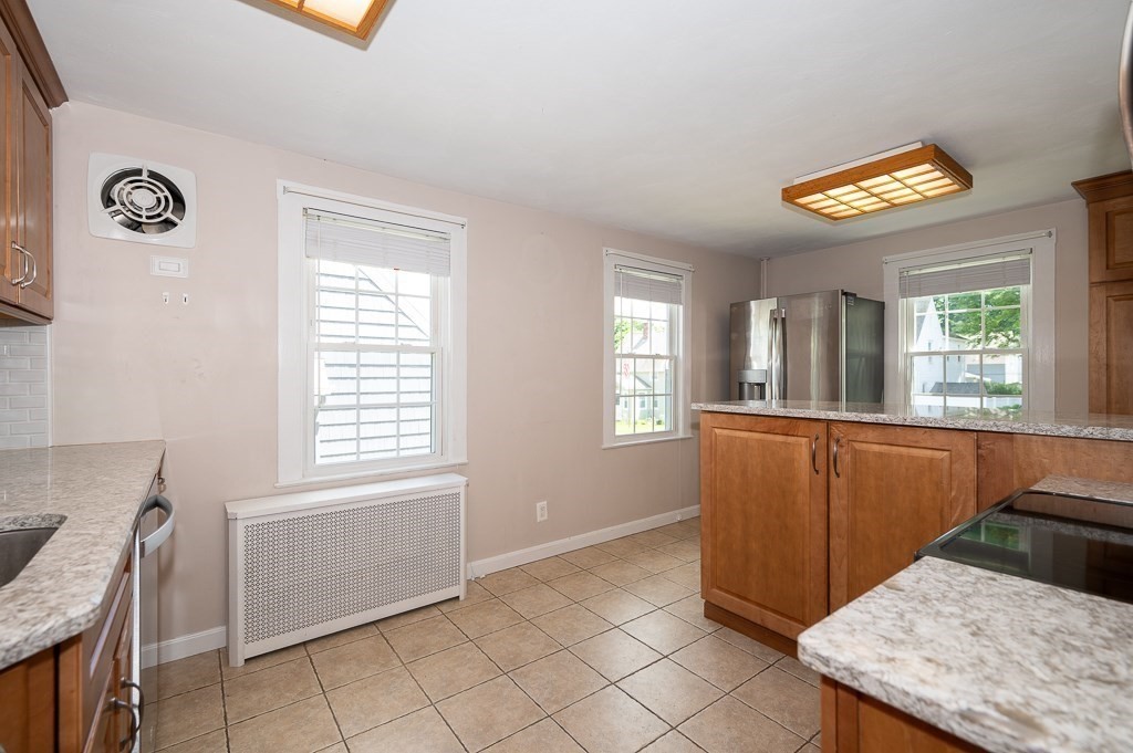 12 Watt Road Worcester, MA 01606 - Photo 13 of 39 Gallery Image 13