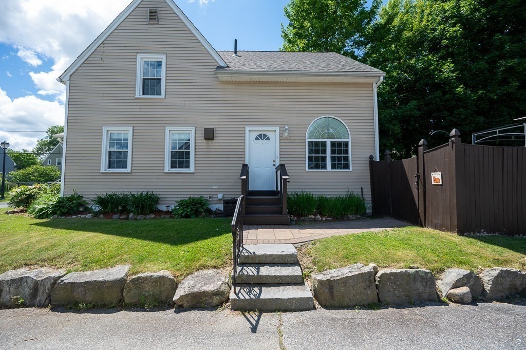 12 Watt Road Worcester, MA 01606 - Photo 2 of 39 Gallery Image 2