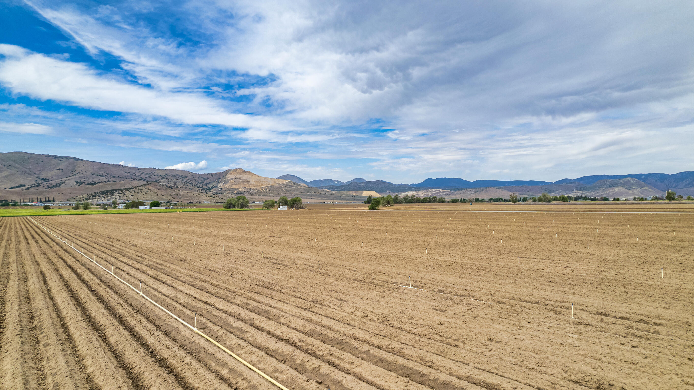 Highline Tehachapi, CA 93561 - Photo 12 of 14 a view of an ocean with city view
