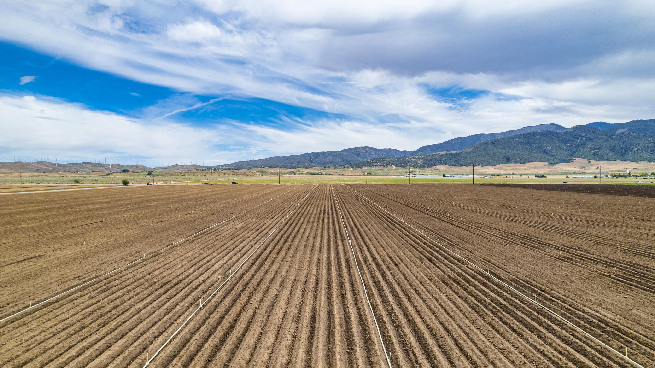 Highline Tehachapi, CA 93561 - Photo 9 of 14 a view of an ocean from a balcony