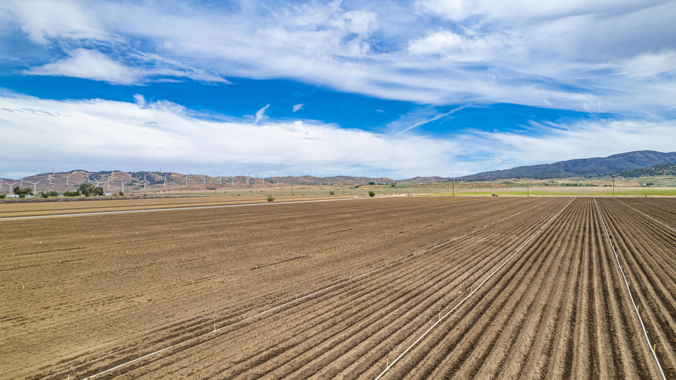 Highline Tehachapi, CA 93561 - Photo 10 of 14 a view of an ocean from a balcony