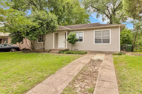 $1,625 | 2848 Beasley Drive, Garland, TX 75041