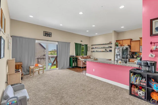 $374,900 | 9911 Lavender Lane, Manhattan, KS 66502