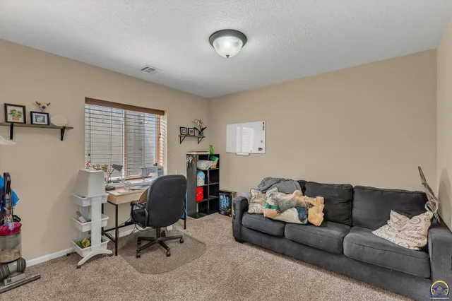 $374,900 | 9911 Lavender Lane, Manhattan, KS 66502