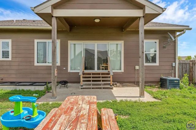 $374,900 | 9911 Lavender Lane, Manhattan, KS 66502