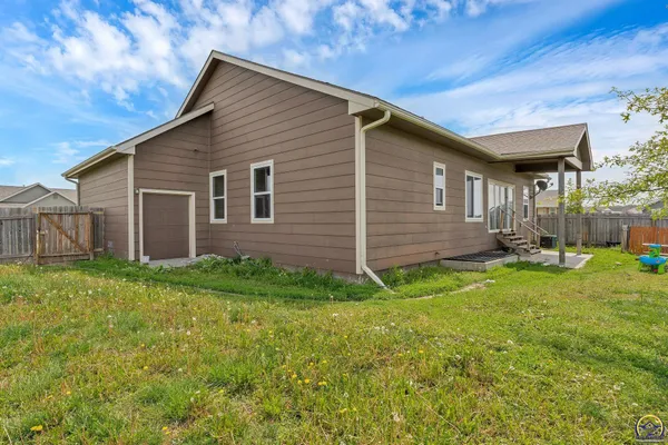 $374,900 | 9911 Lavender Lane, Manhattan, KS 66502