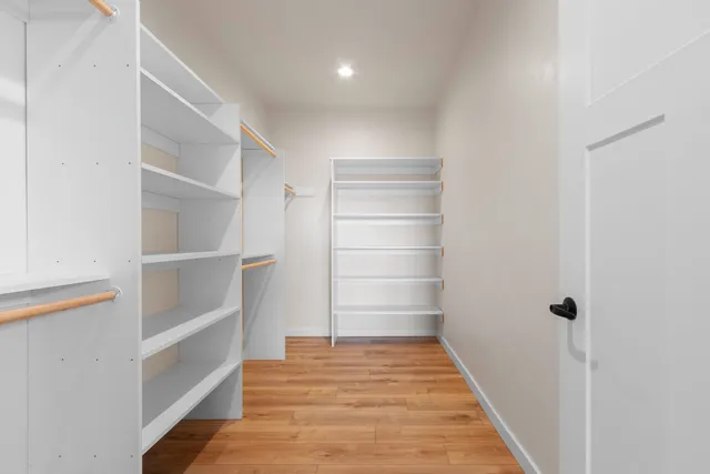 $459,900 | 4884 Wyld Berry Way, Hobart, WI 54155