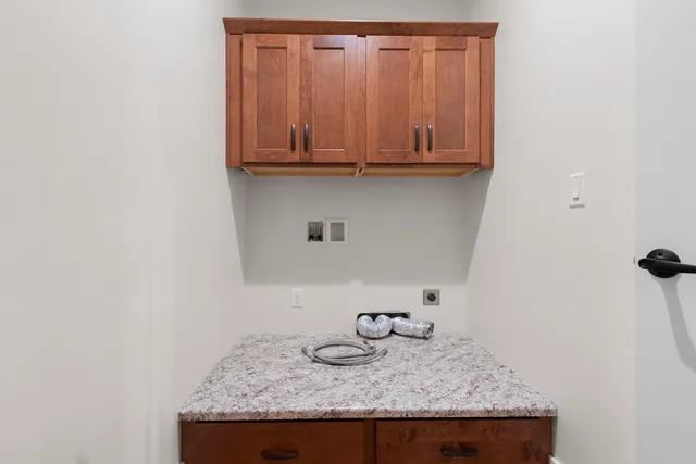 $459,900 | 4884 Wyld Berry Way, Hobart, WI 54155