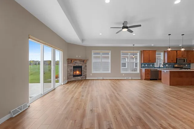 $459,900 | 4884 Wyld Berry Way, Hobart, WI 54155