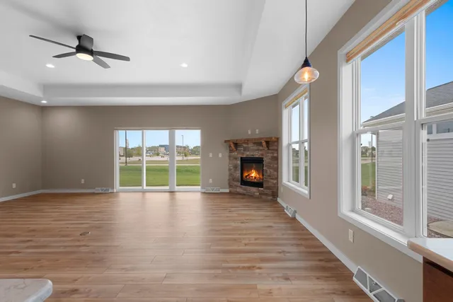 $459,900 | 4884 Wyld Berry Way, Hobart, WI 54155