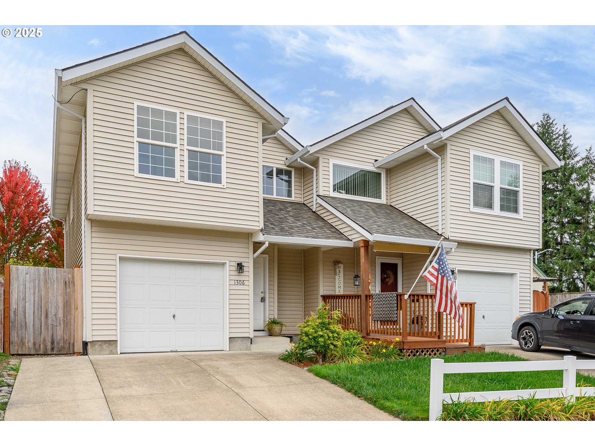 1306 Parkside Lane Newberg, OR 97132 - Photo 42 of 48 a view of a yard in front view of a house