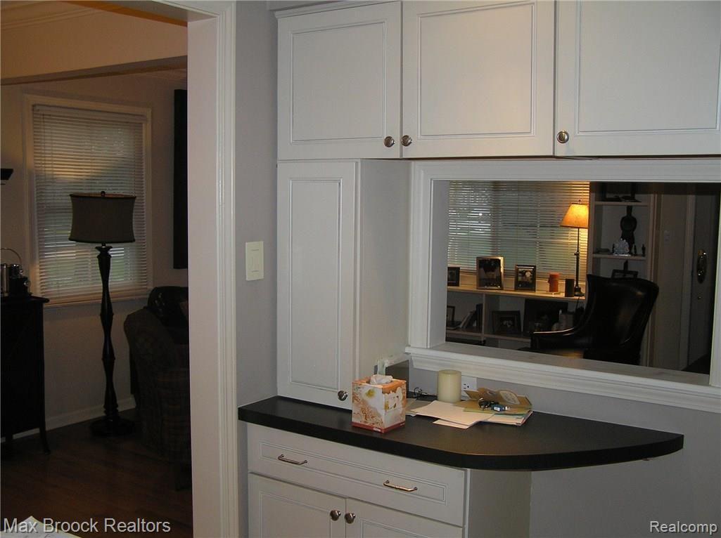 1810 Graefield Road, Unit 16 Birmingham, MI 48009 - Photo 6 of 16 MGJK8959.jpg
