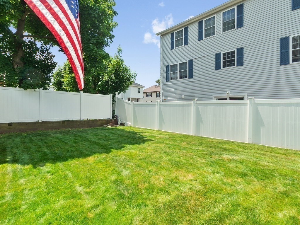29 Ash Street Waltham, MA 02453 - Photo 28 of 37