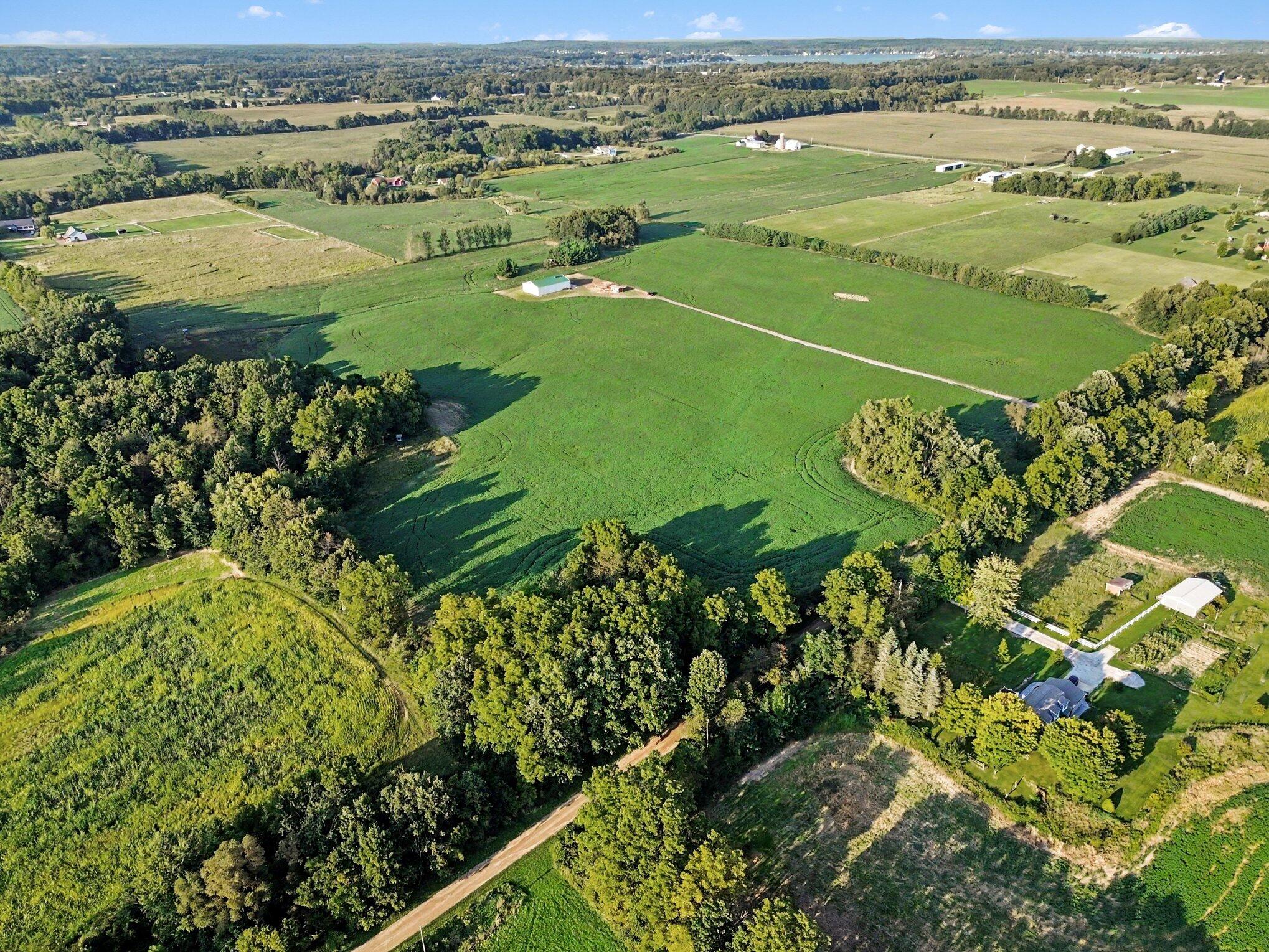 17406 Cole Road Addison, MI 49220 - Photo 19 of 27 017_file_2508