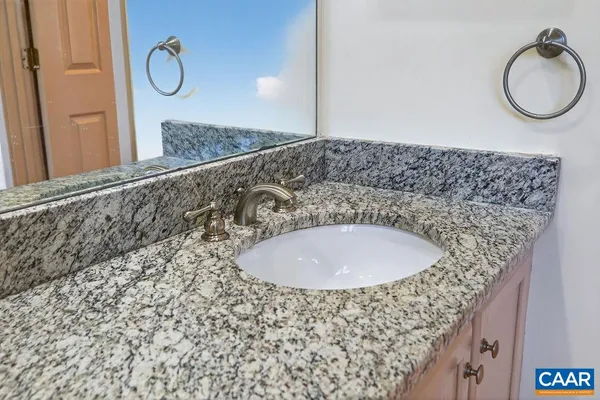 $259,000 | 10 Trillium Cl, Roseland, VA 22967