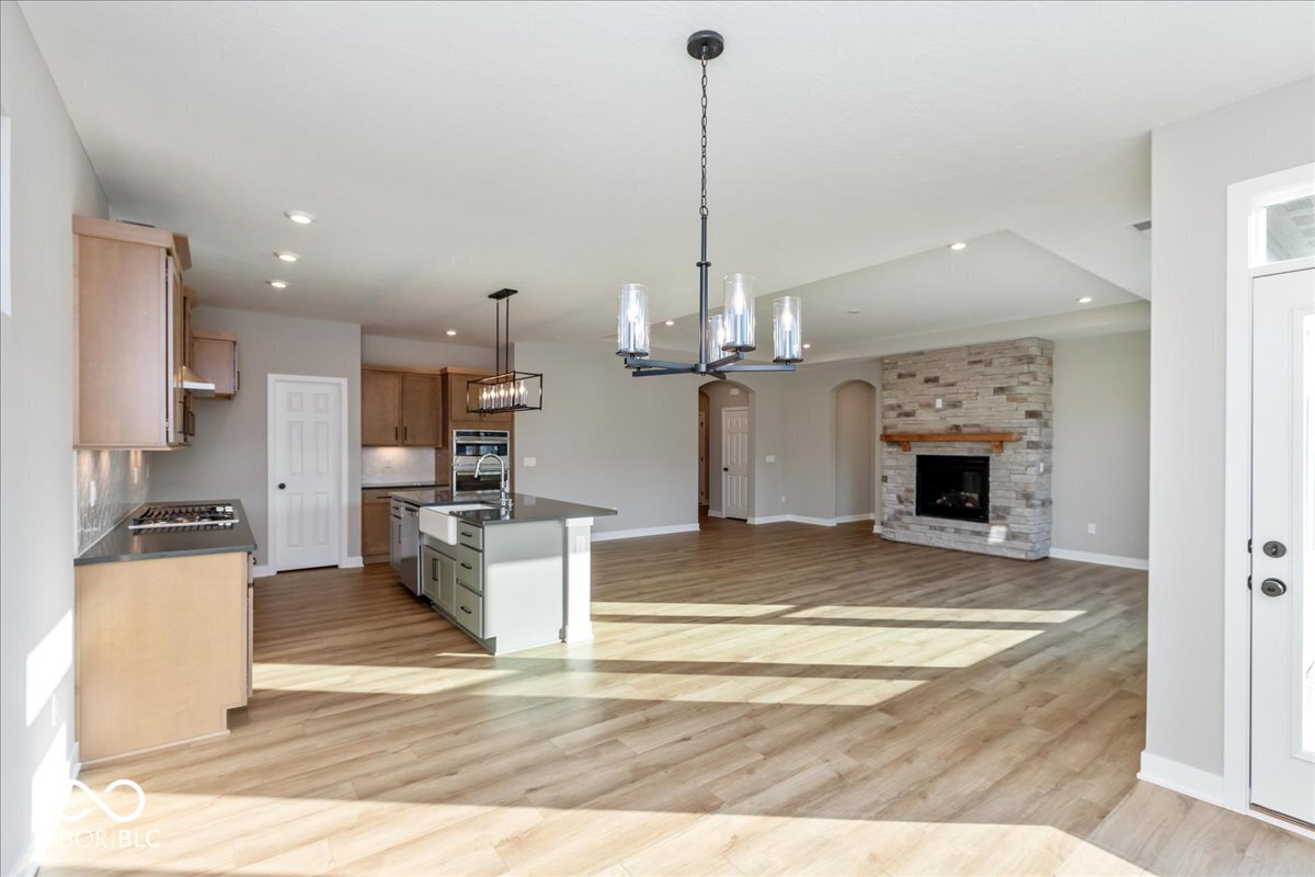 6919 Renoir Way Avon, IN 46123 - Photo 18 of 44