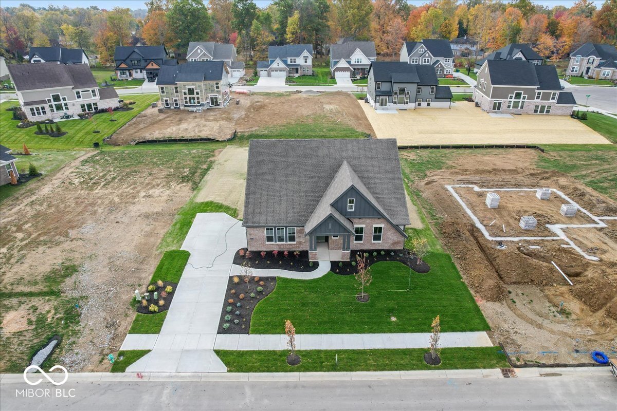 6919 Renoir Way Avon, IN 46123 - Photo 4 of 44