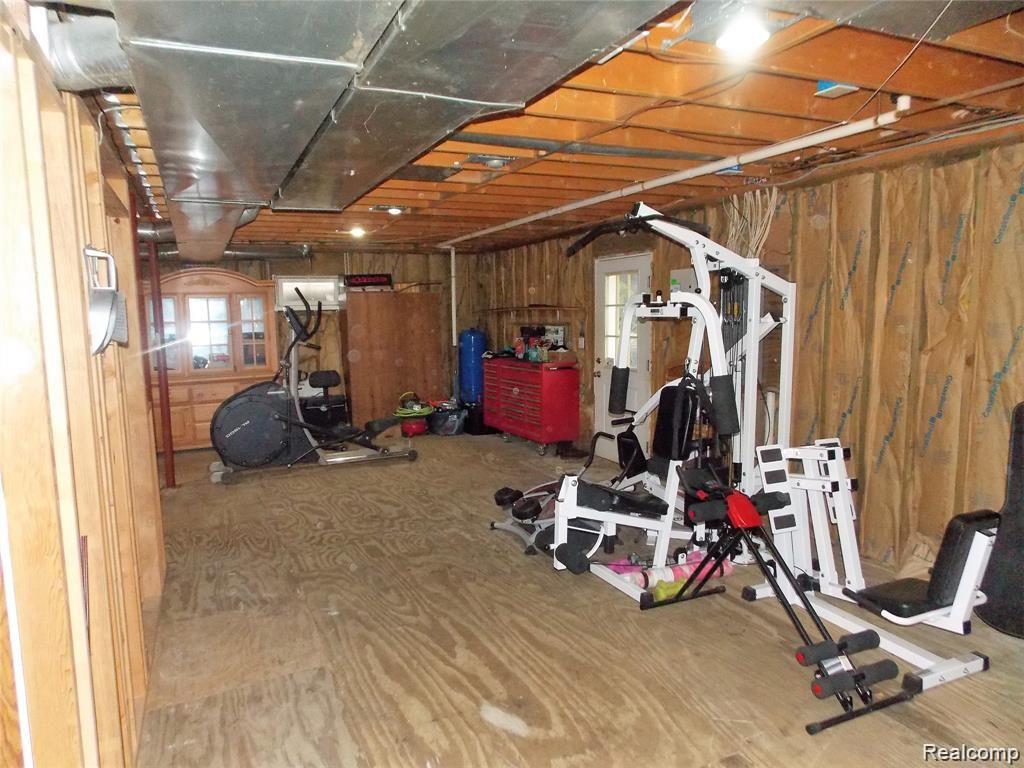 16126 Burt Road Capac, MI 48014 - Photo 21 of 38