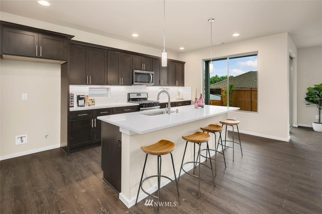 317 Southwest 3rd Court, Unit 12 Renton, WA 98057 - Photo 19 of 32