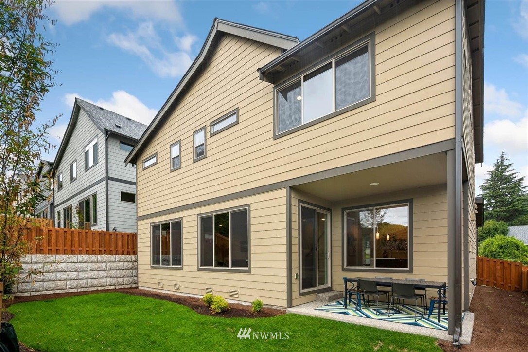 317 Southwest 3rd Court, Unit 12 Renton, WA 98057 - Photo 27 of 32