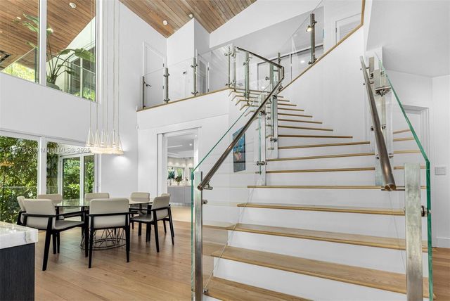 $16,495,000 | 7150 West Lago Drive, Coral Gables, FL 33143