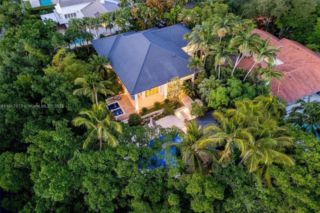 $16,495,000 | 7150 West Lago Drive, Coral Gables, FL 33143