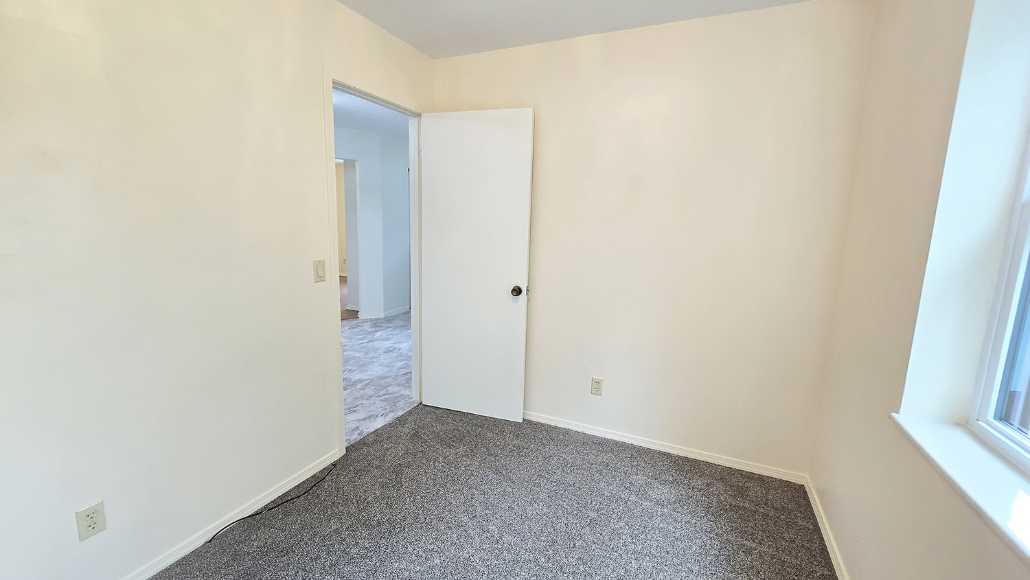 787 Walnut Hill Road Centralia, IL 62801 - Photo 30 of 42 view of a small space