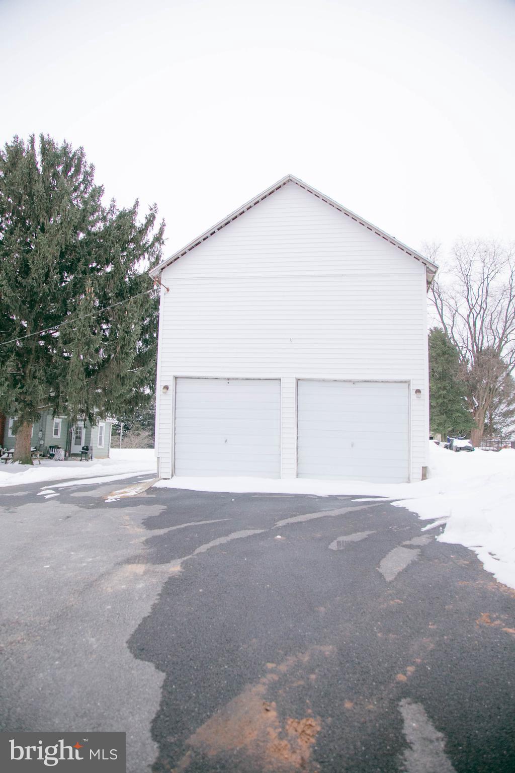4697 East Prospect Road York, PA 17406 - Photo 34 of 35 Gallery Image 34