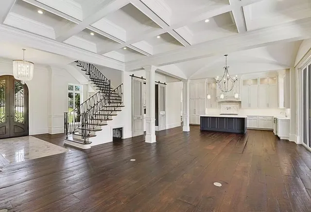 $2,885,225 | 95 Union Street, Easton, MA 02356