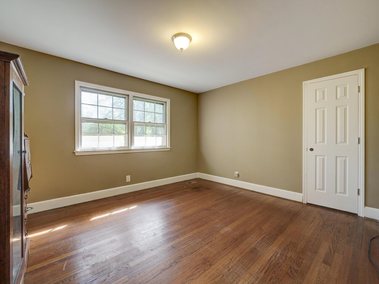 3115 Hope Valley Road Durham, NC 27707 - Photo 15 of 42 Guest Bedroom 1