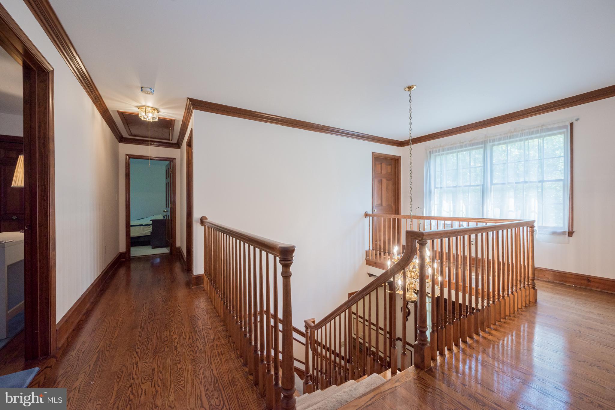 100 Hockessin Valley Falls Road Hockessin, DE 19707 - Photo 17 of 33 2nd Floor Landing