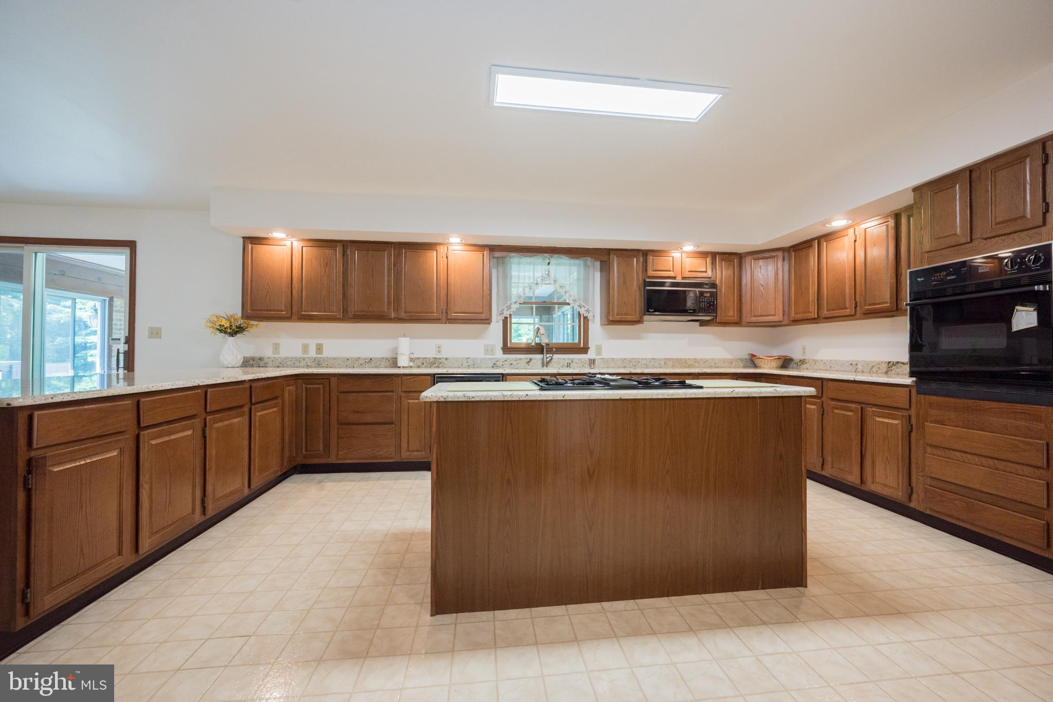 100 Hockessin Valley Falls Road Hockessin, DE 19707 - Photo 10 of 33 Kitchen-Perfect for Large Gatherings