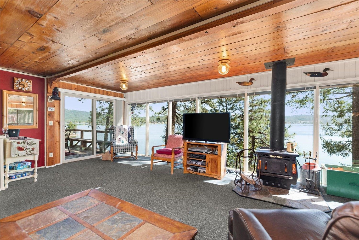 43989 Silver Beach Road Loon Lake, WA 99148 - Photo 16 of 41 Gallery Image 16