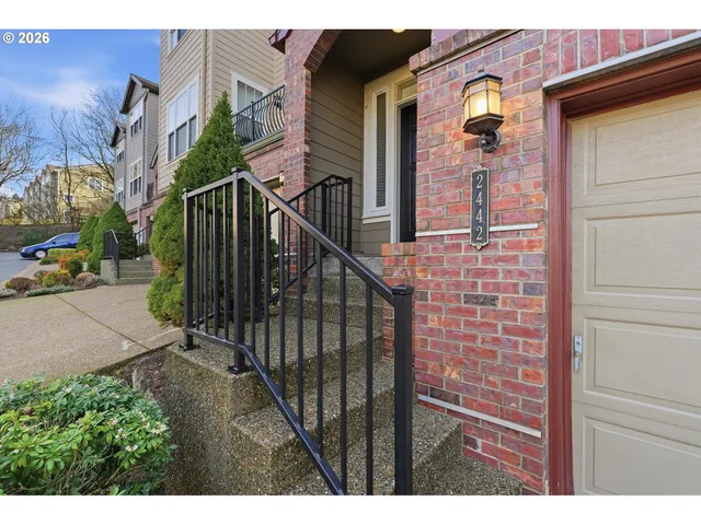 $500,000 | 2442 Northwest Burnett Street, Portland, OR 97229