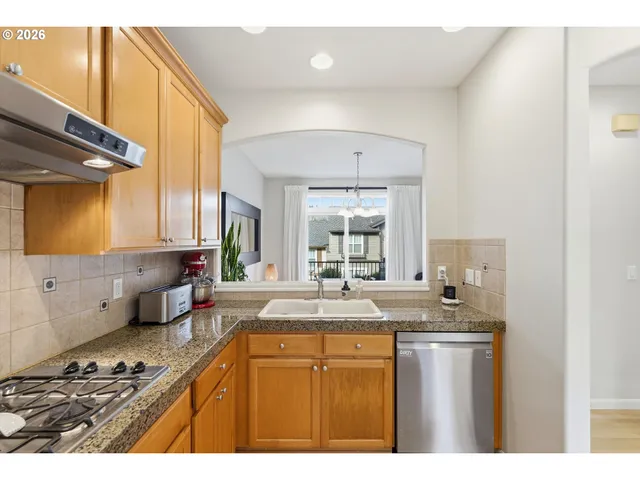 $500,000 | 2442 Northwest Burnett Street, Portland, OR 97229