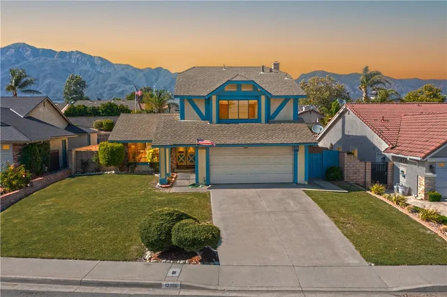 front view of house with a yard