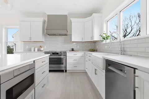 $2,099,000 | 24 Mount Zion Road, Melrose, MA 02176