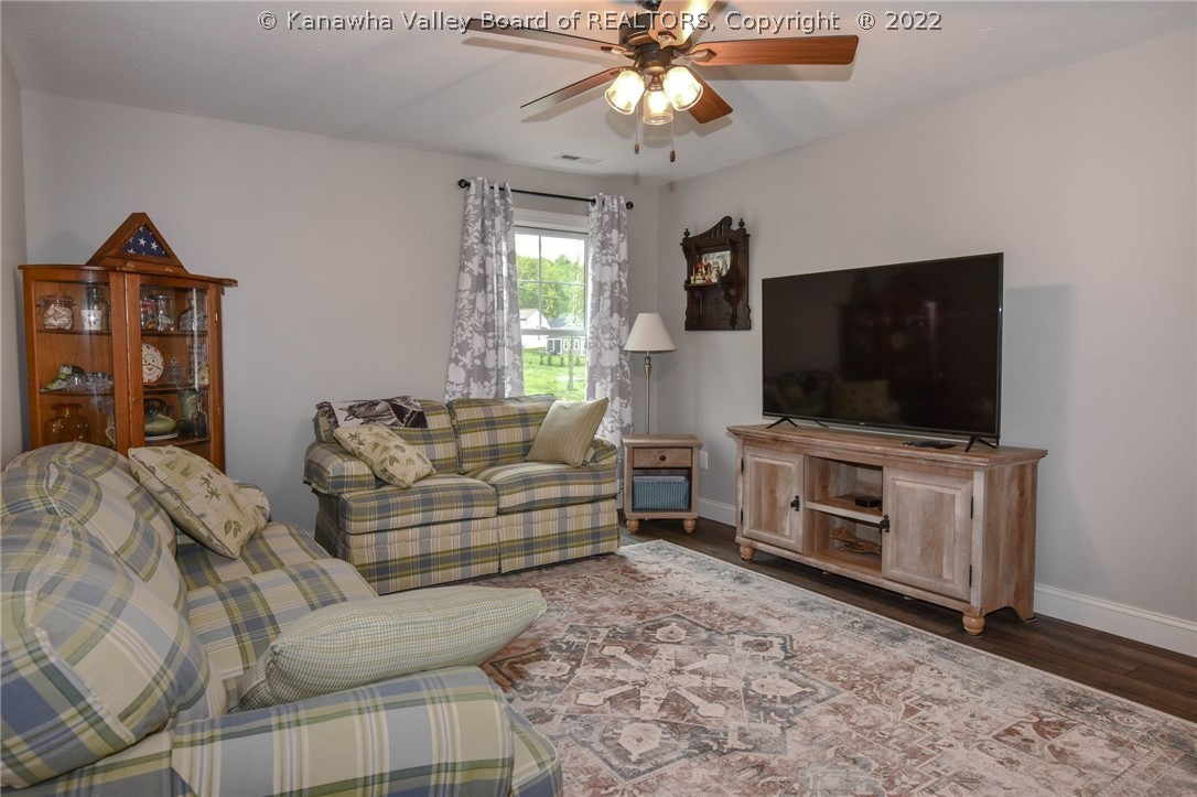 107 Boxwood Drive Winfield, WV 25213 - Photo 21 of 31 Gallery Image 21